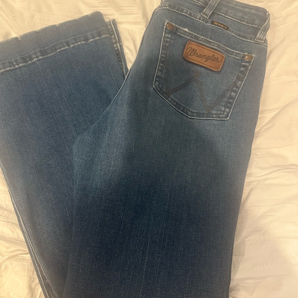 Wrangler Women's Boot Cut Blue Jeans